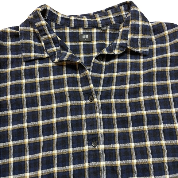 Two Uniqlo Collared Flannel Button Up Long Sleeve Shirt Top Size XL Plaid - Picture 5 of 13